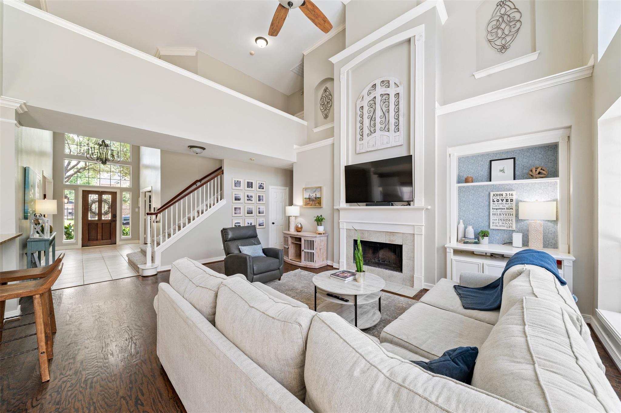 16047 Lockdale Lane
