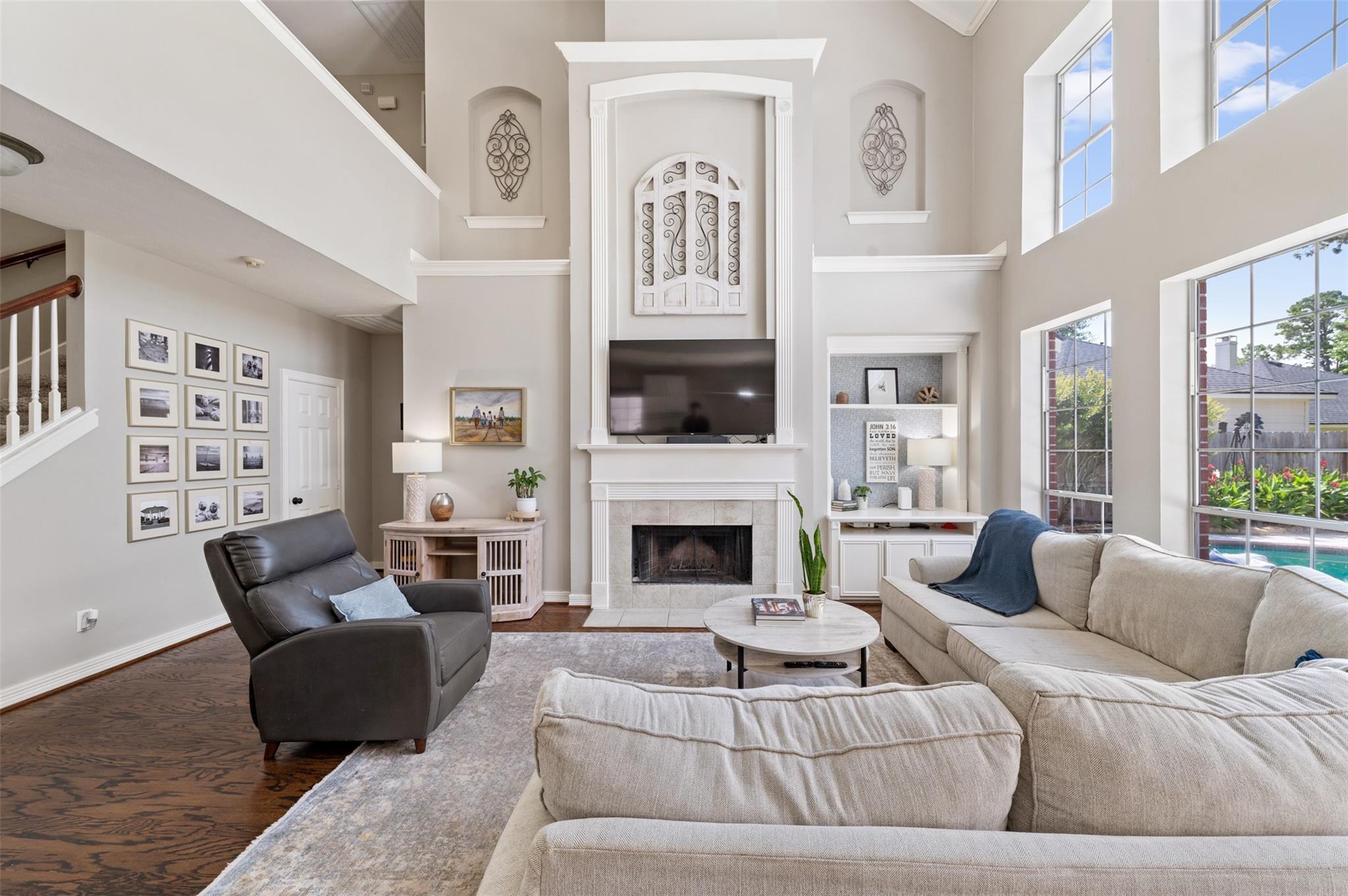 16047 Lockdale Lane