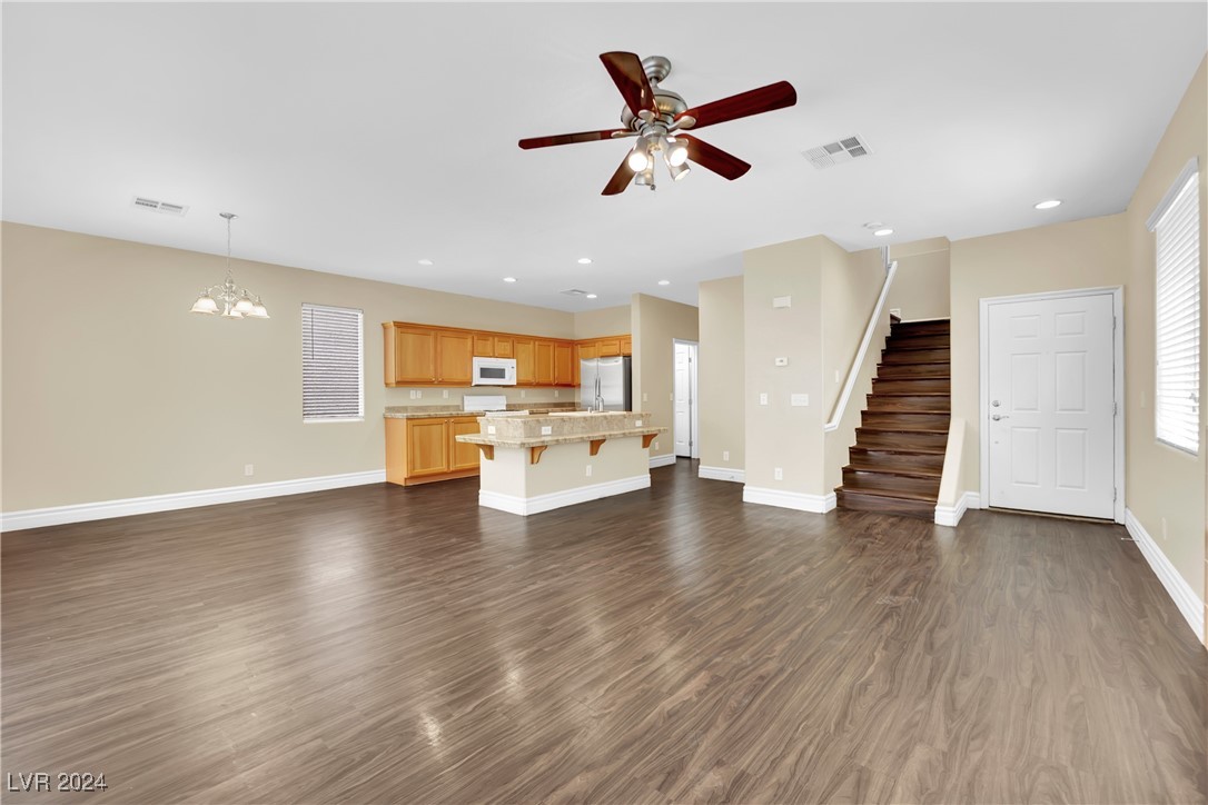281 Caddy Bag Court