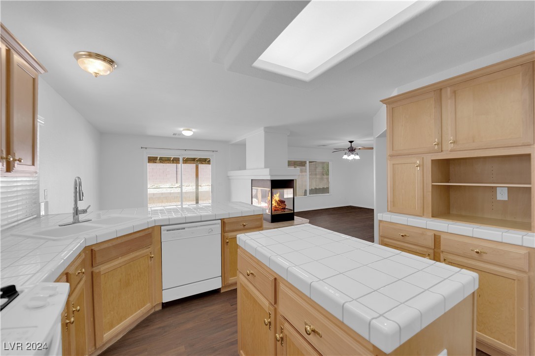 7471 Aurora Glow Street