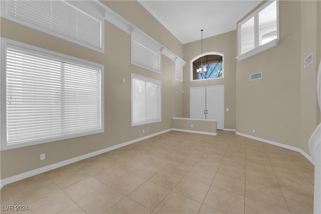 812 Canterbury Cross Place