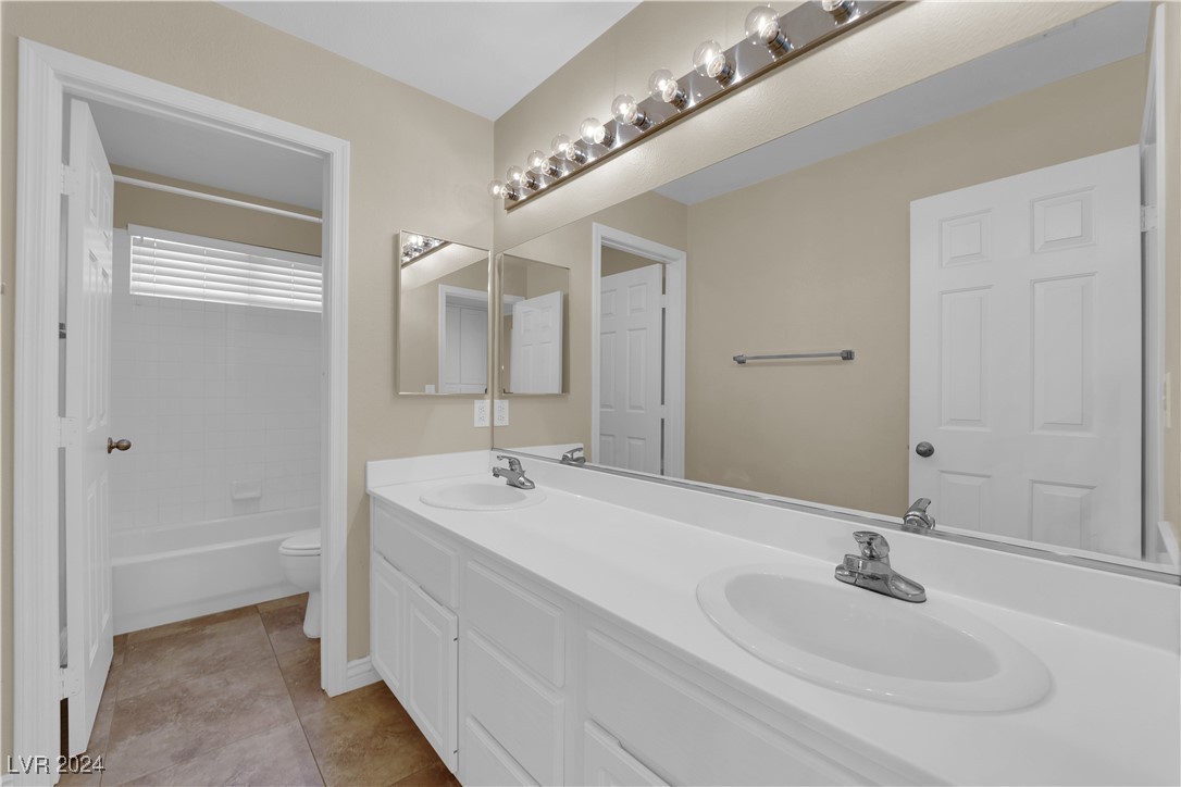 812 Canterbury Cross Place