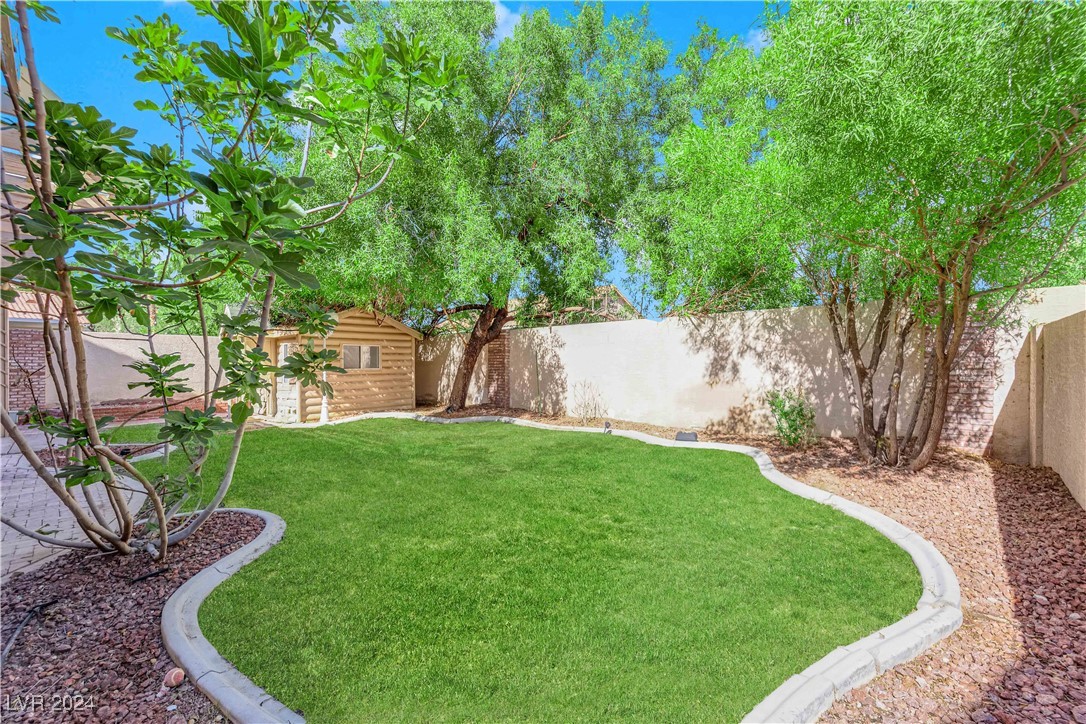 812 Canterbury Cross Place