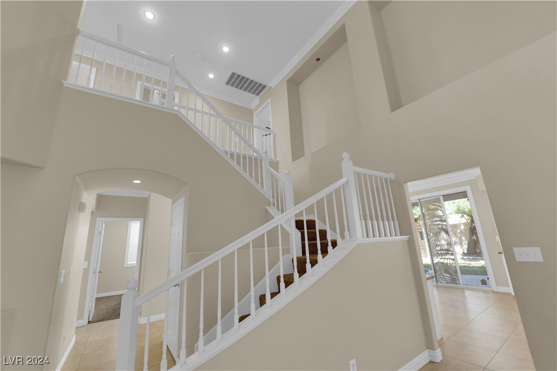 812 Canterbury Cross Place