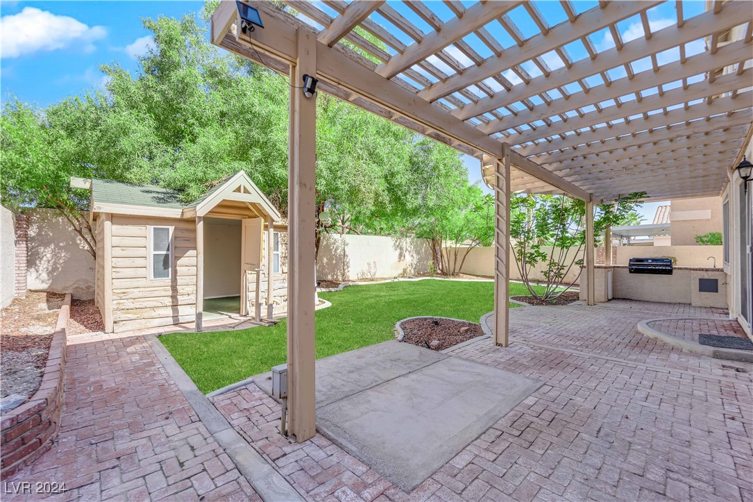 812 Canterbury Cross Place