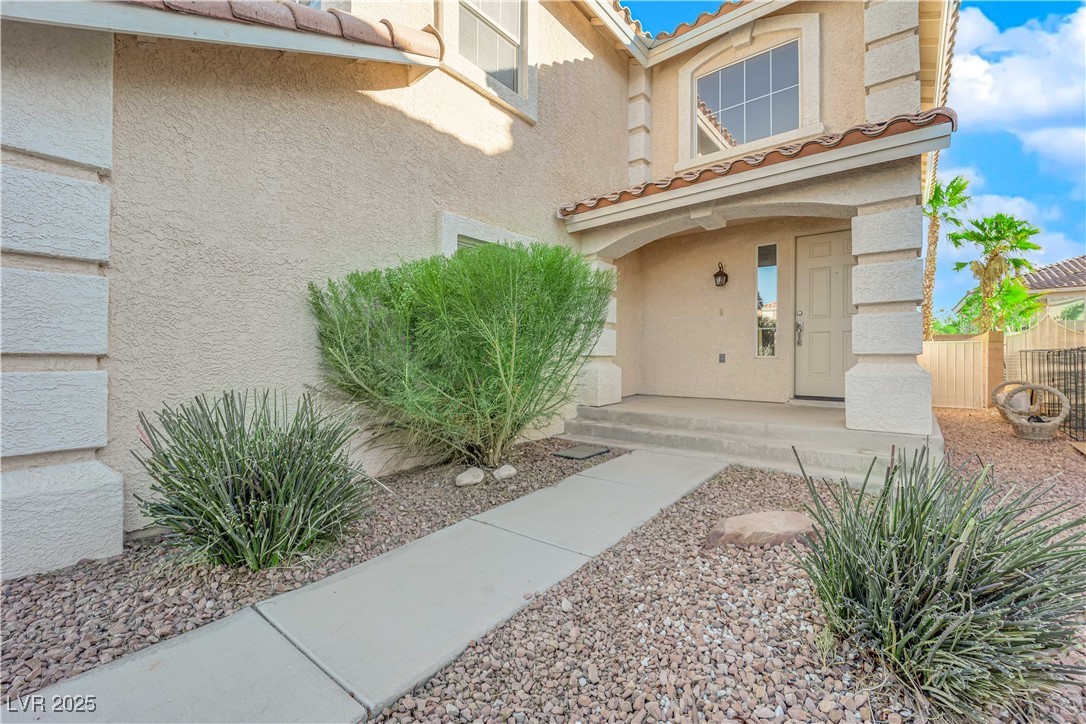 7640 Ribbon Garland Court