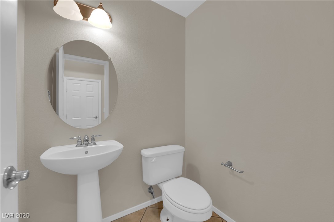 7640 Ribbon Garland Court