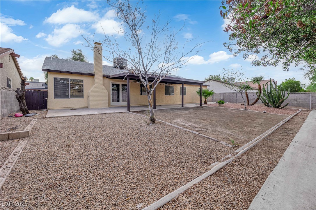 1913 Piccolo Way