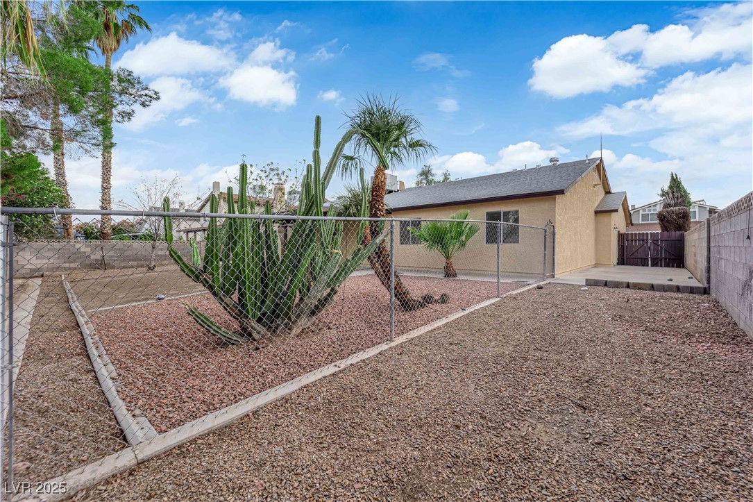 1913 Piccolo Way