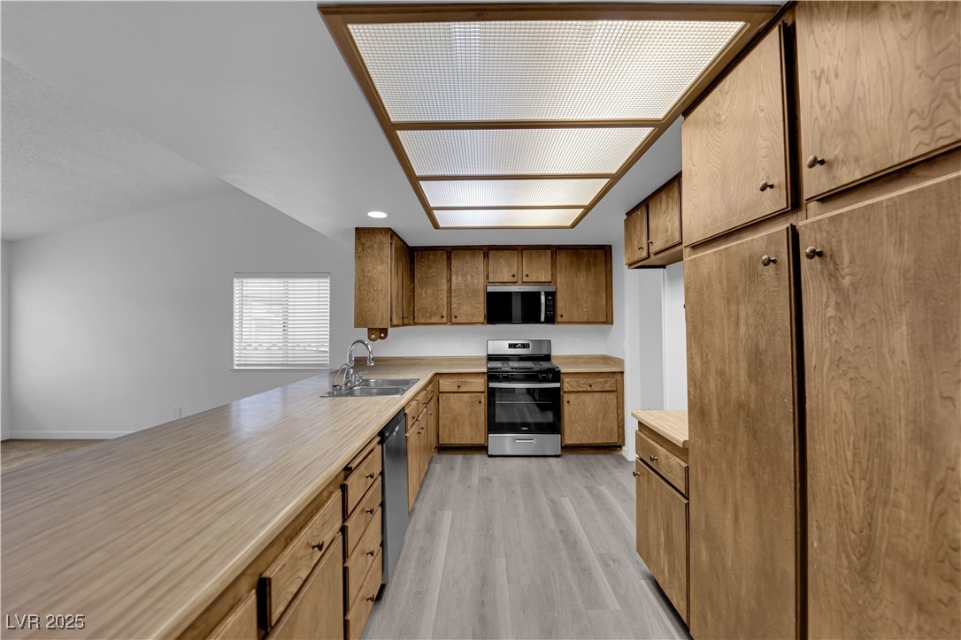 1913 Piccolo Way