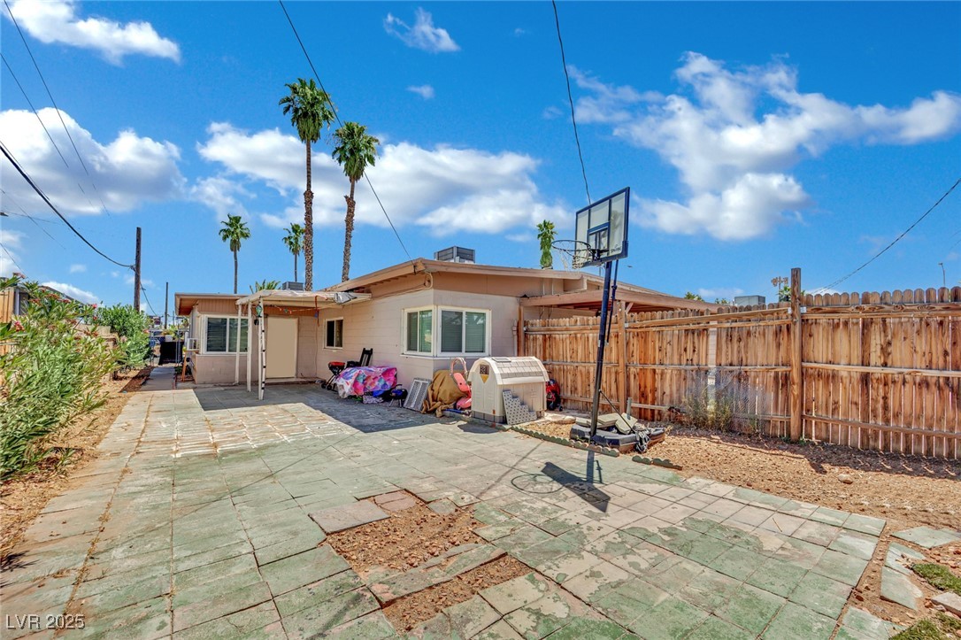 1205 Phillips Avenue