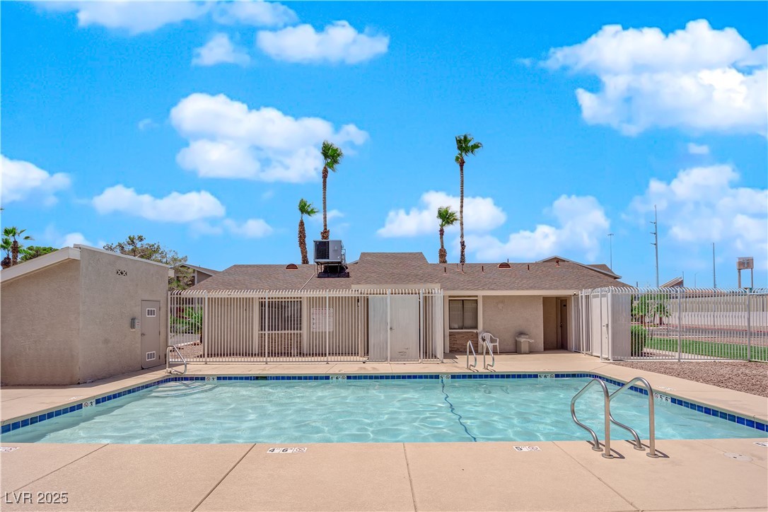 100 South Crestline Drive 17