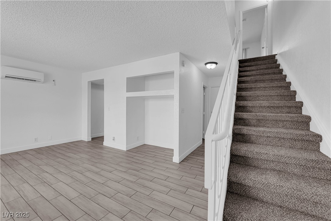 100 South Crestline Drive 17