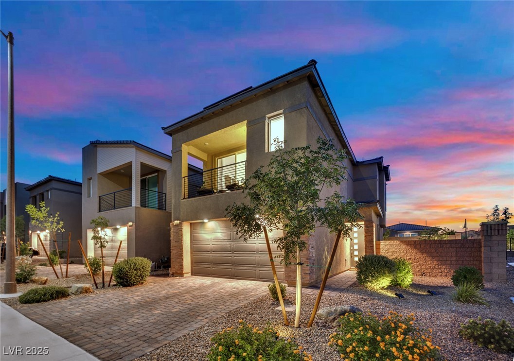 8907 Roadrunner Ravine Street