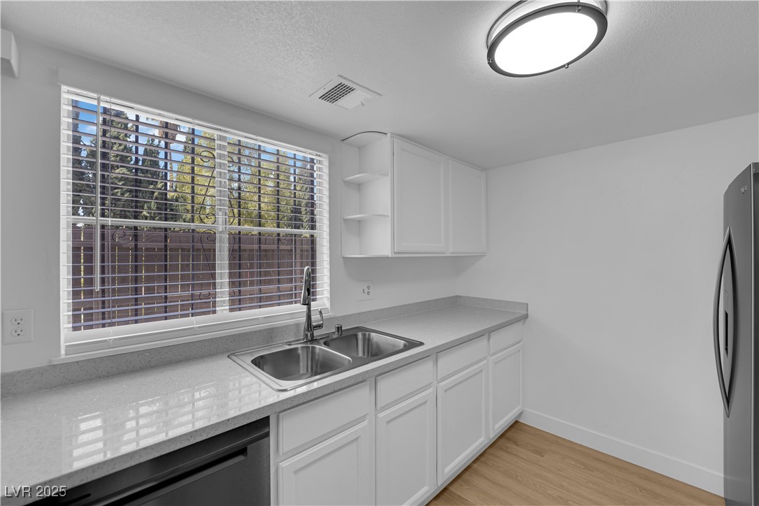 4045 Nightingale Court