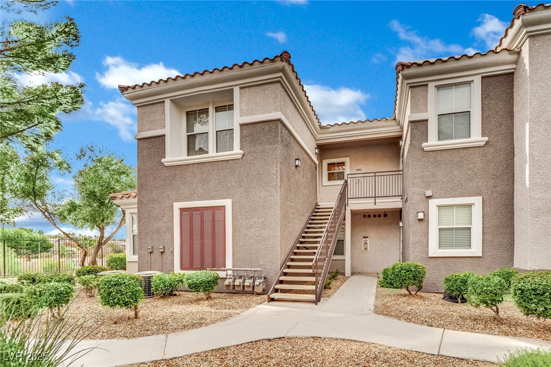 2325 Windmill Parkway 1522