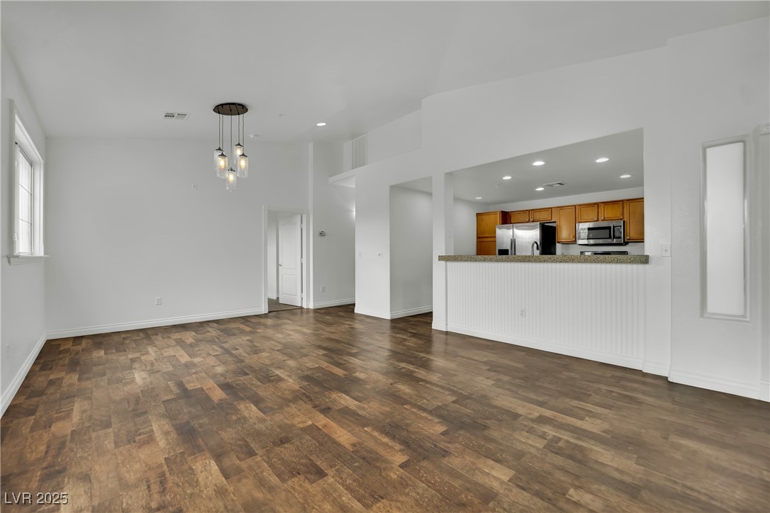 2325 Windmill Parkway 1522