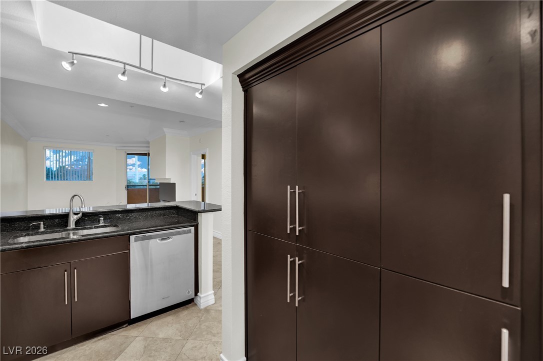 220 East Flamingo Road 412