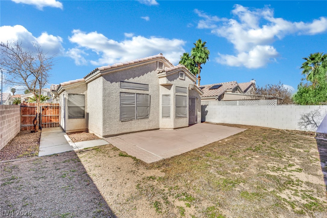 1628 Sierra Hills Way