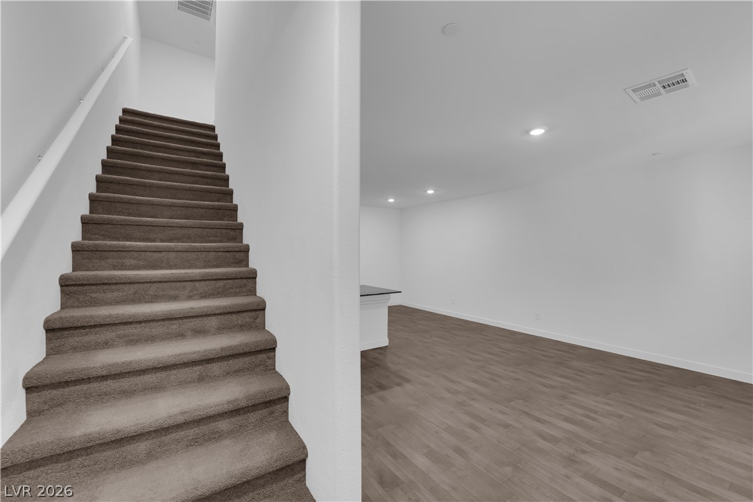 539 Clearsable Avenue