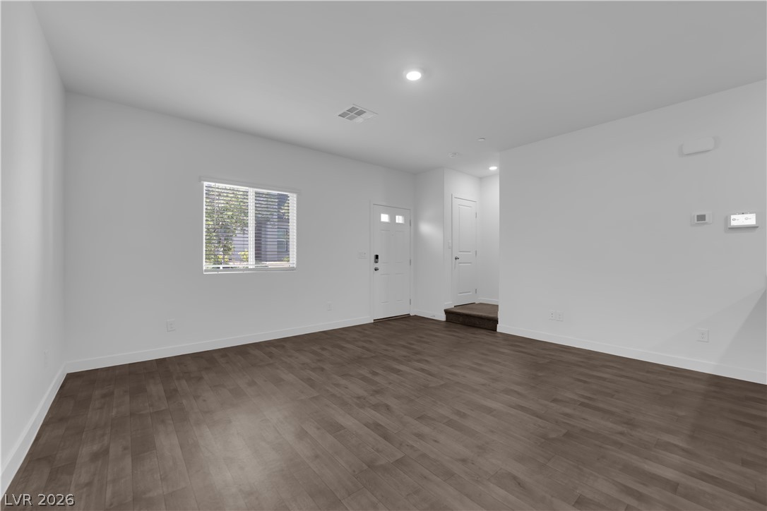 539 Clearsable Avenue