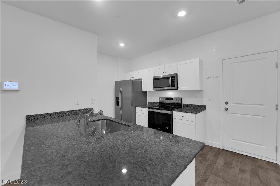 539 Clearsable Avenue