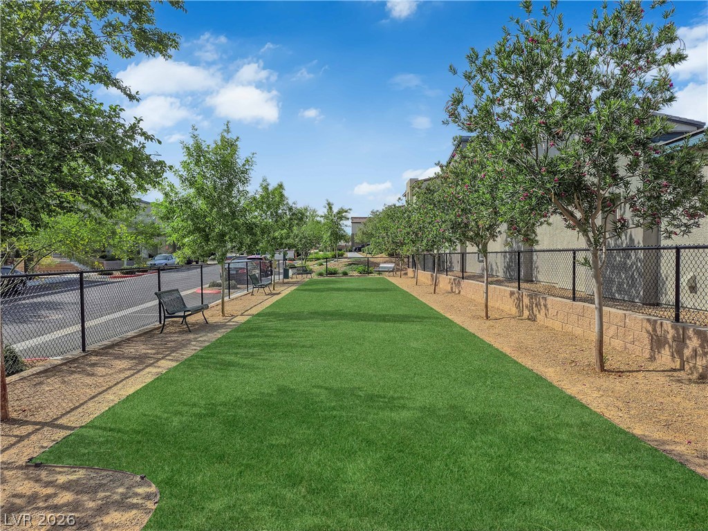 539 Clearsable Avenue