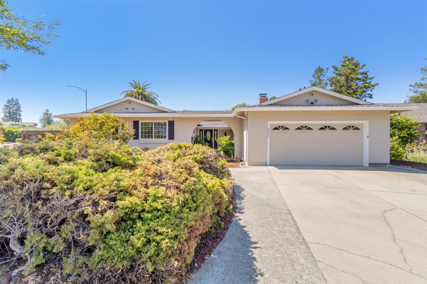 6273 Paso Los Cerritos