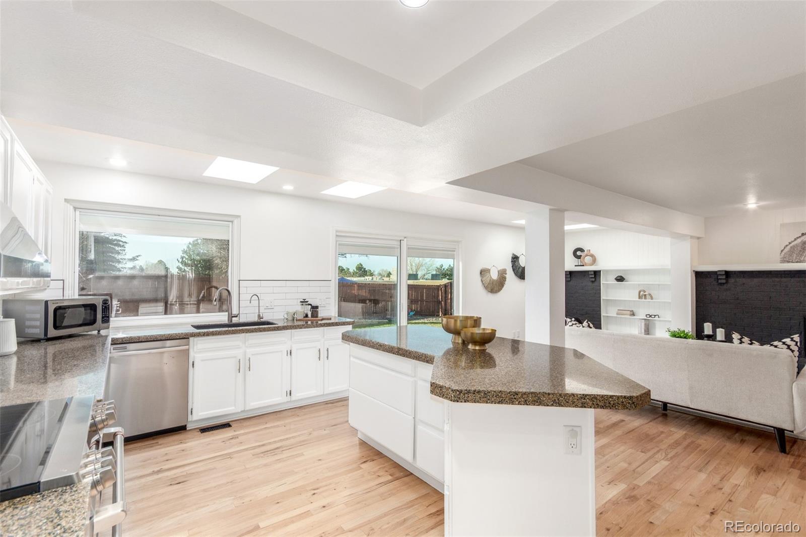 6006 S Kingston Circle