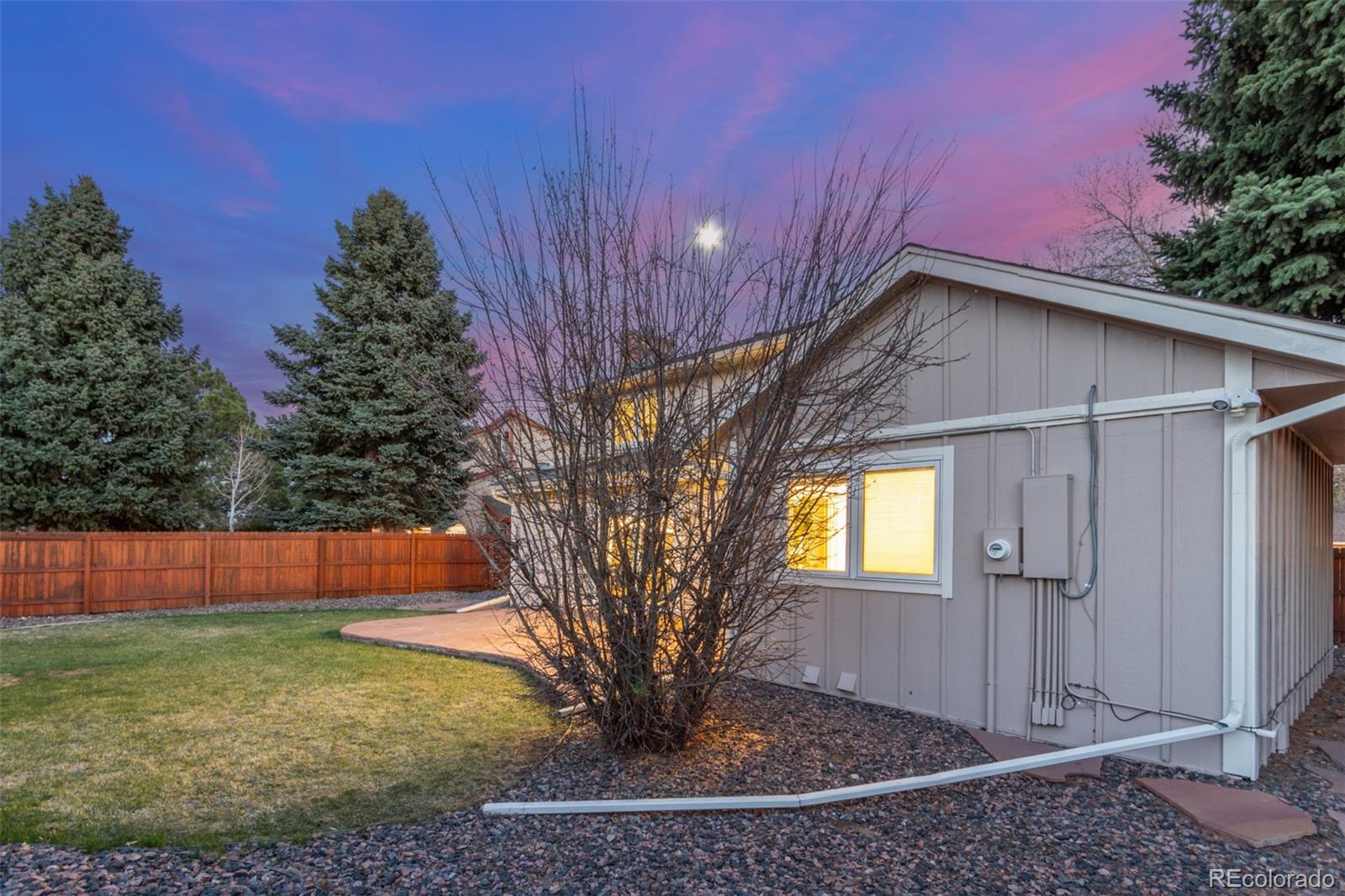 6006 S Kingston Circle