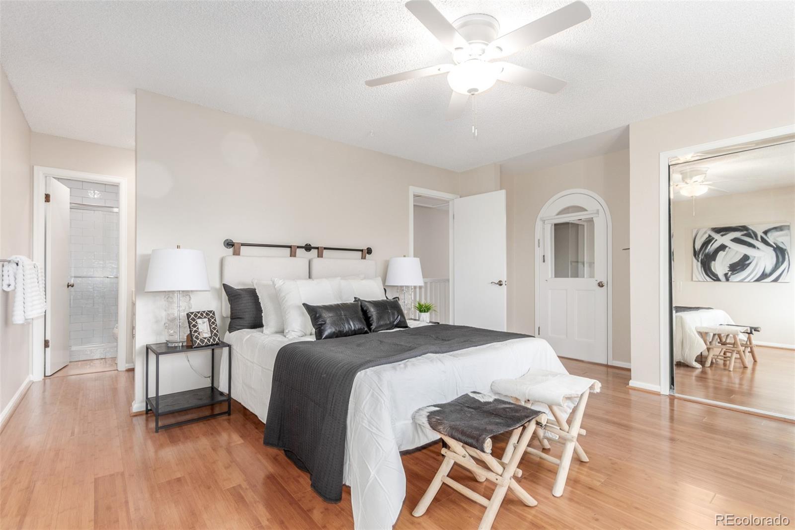 6006 S Kingston Circle