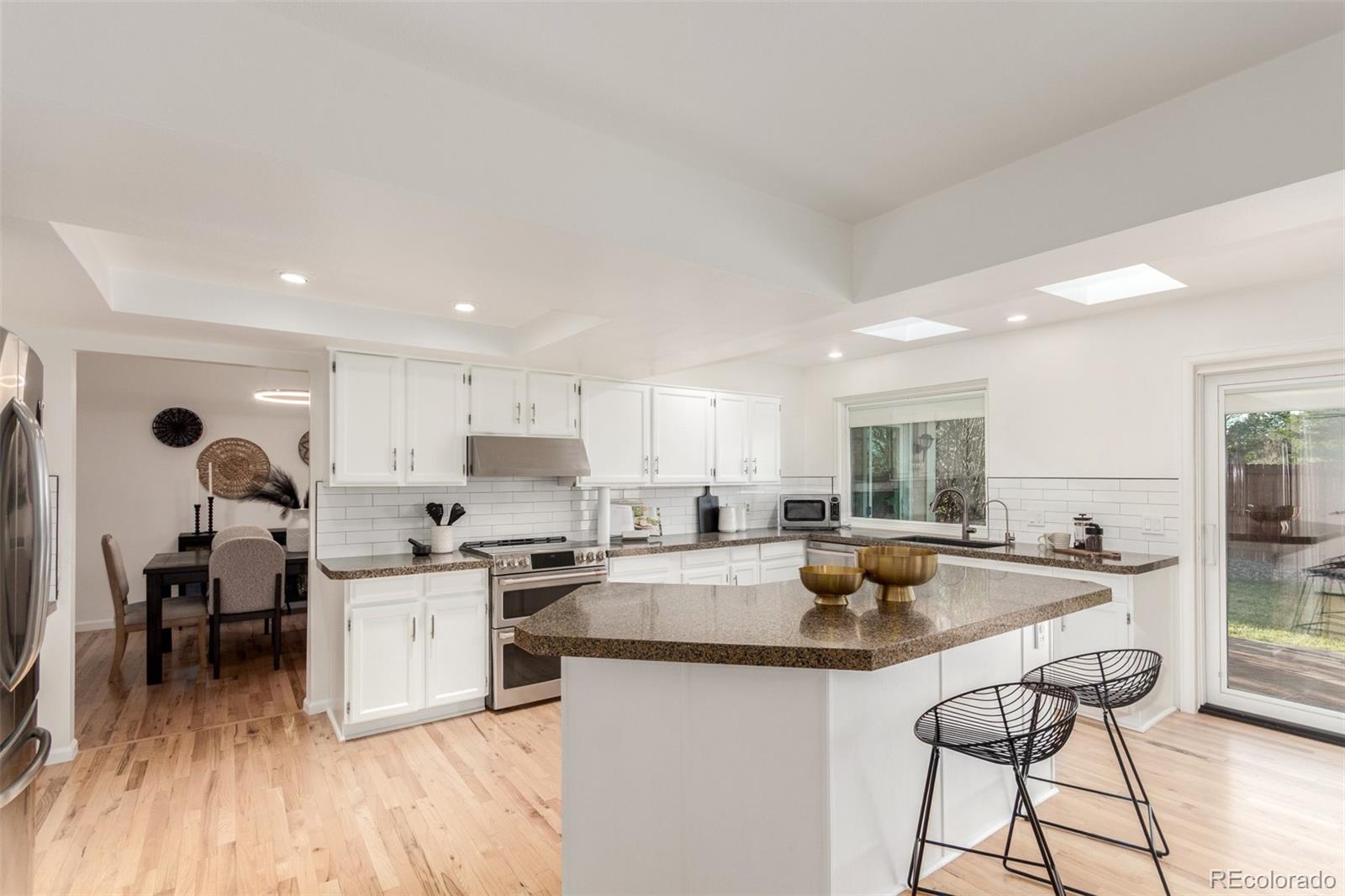 6006 S Kingston Circle