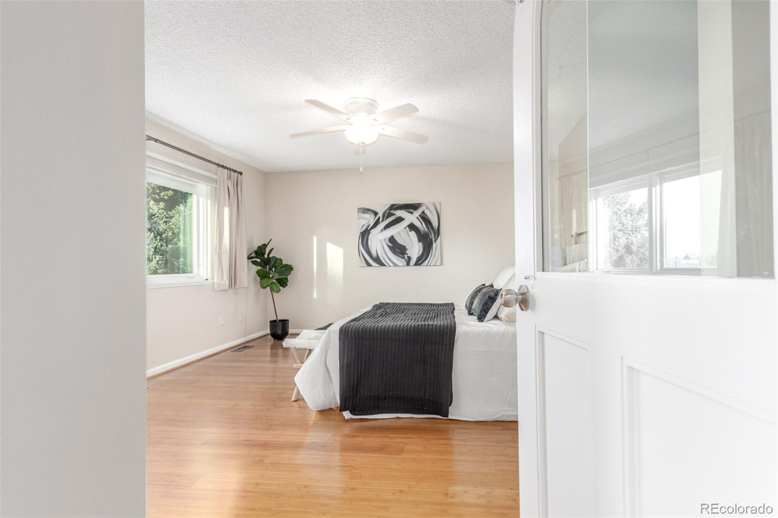 6006 S Kingston Circle