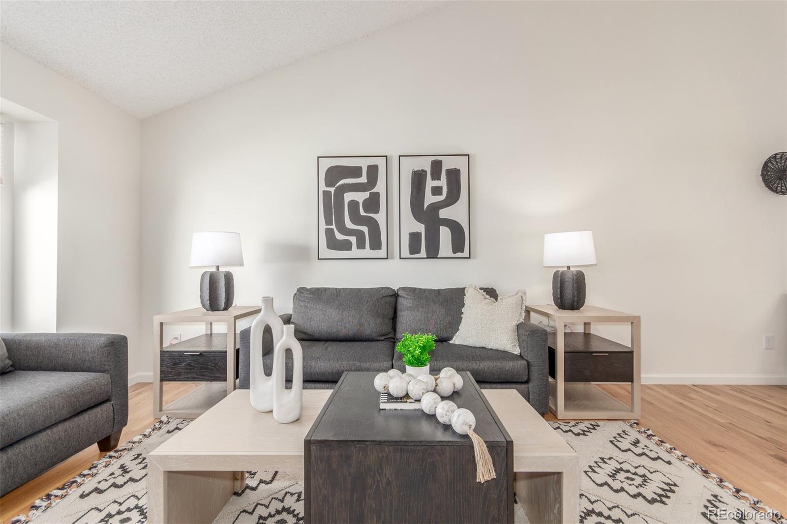 6006 S Kingston Circle