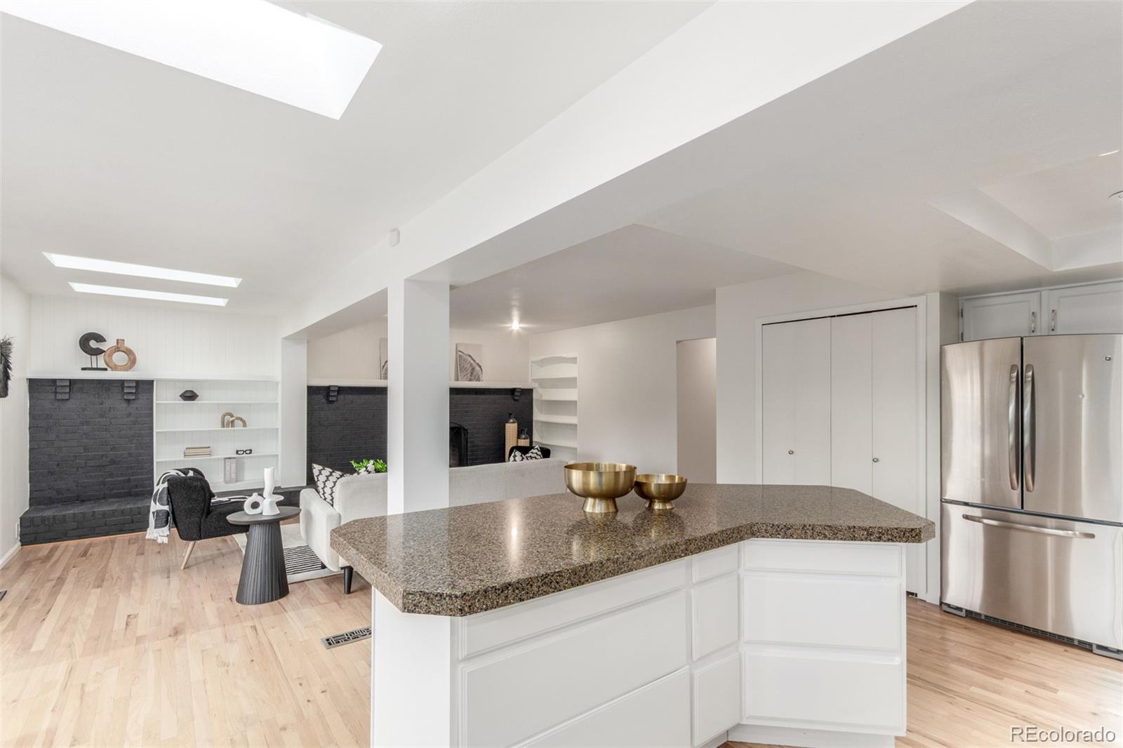 6006 S Kingston Circle