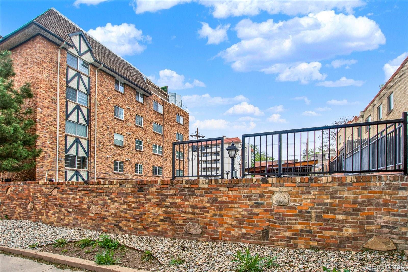 1350 Josephine Street Unit: 206