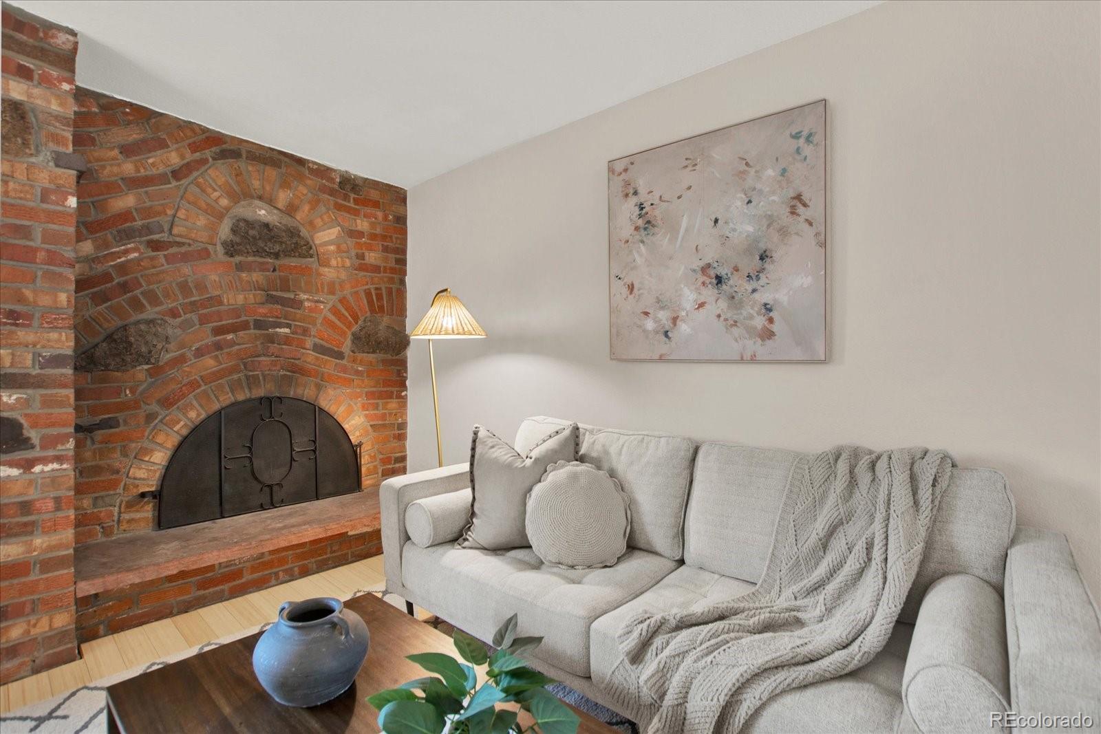 1350 Josephine Street Unit: 206
