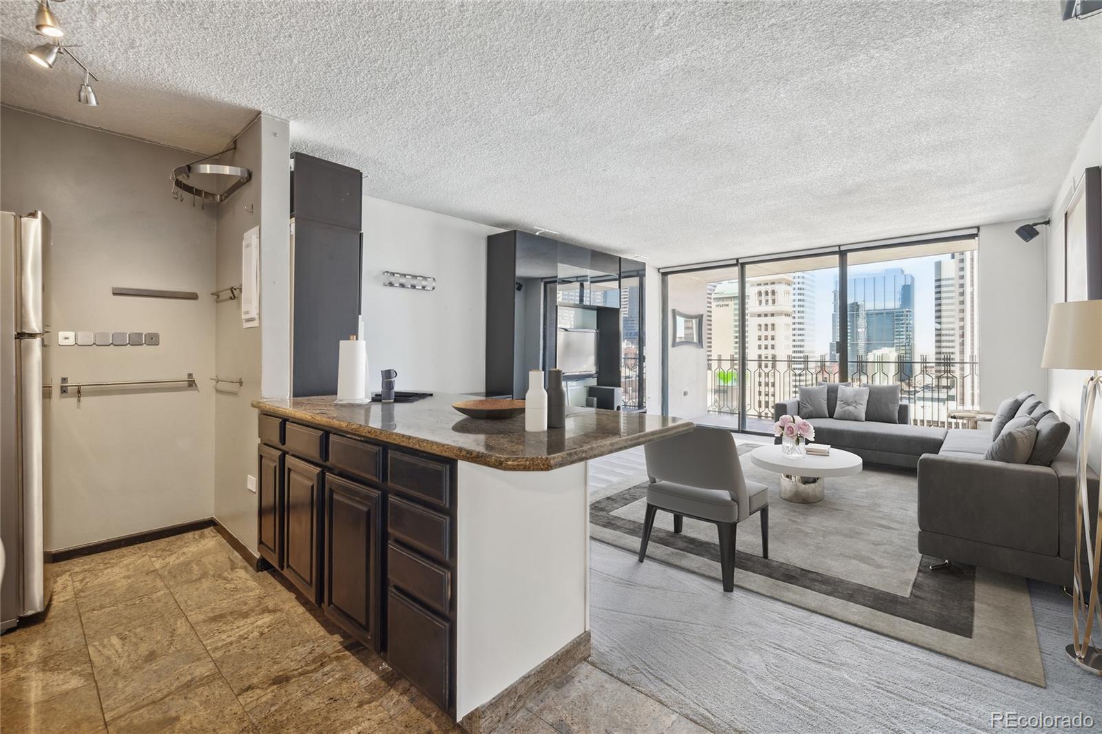 1020 15th Street Unit: 14F