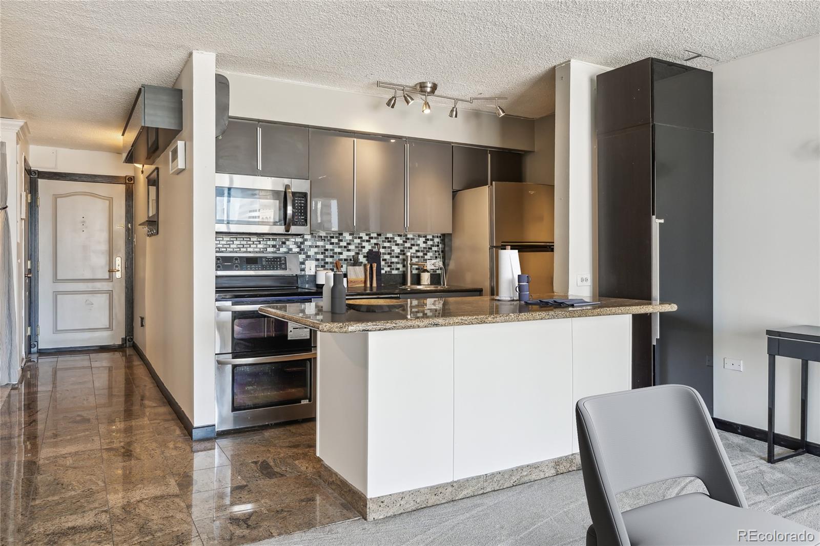 1020 15th Street Unit: 14F