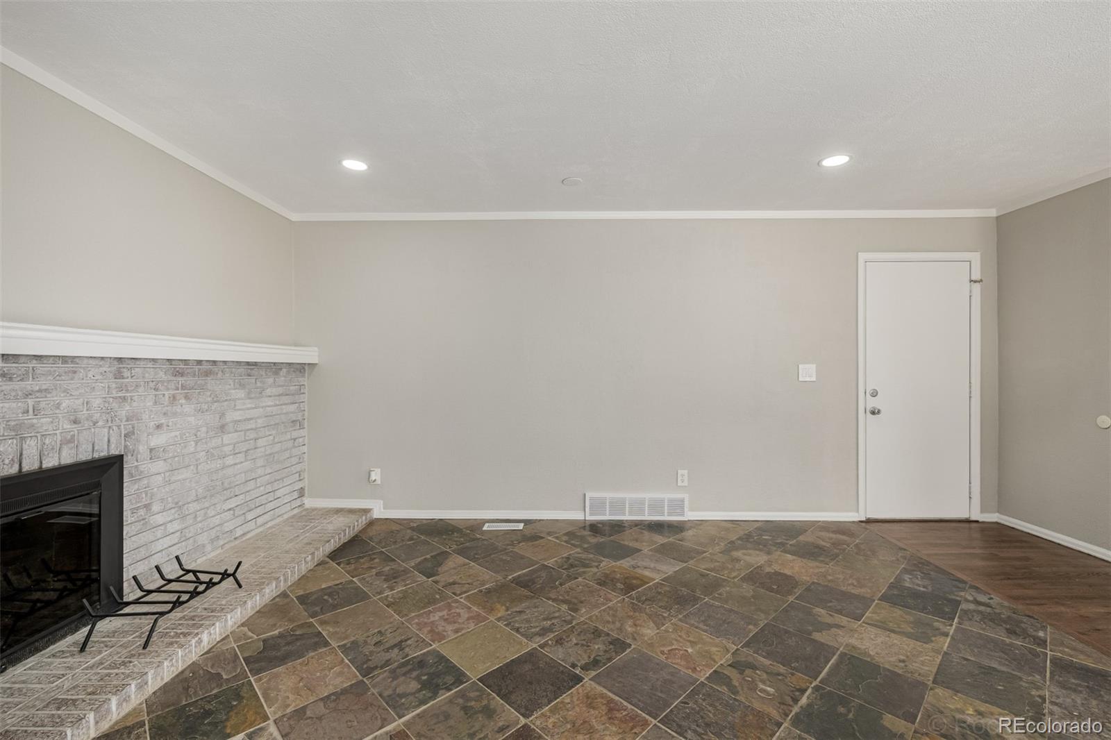 15885 E Kepner Drive