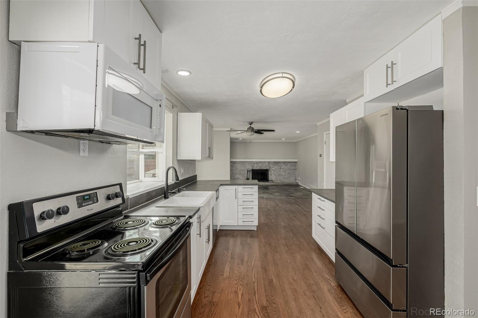 15885 E Kepner Drive