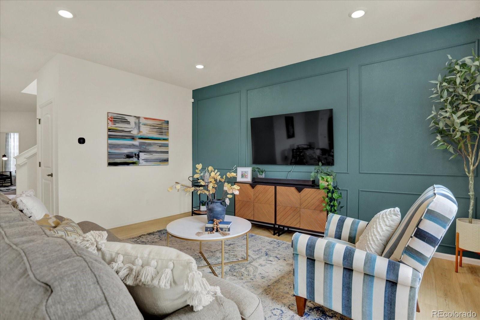 5921 N Liverpool Court