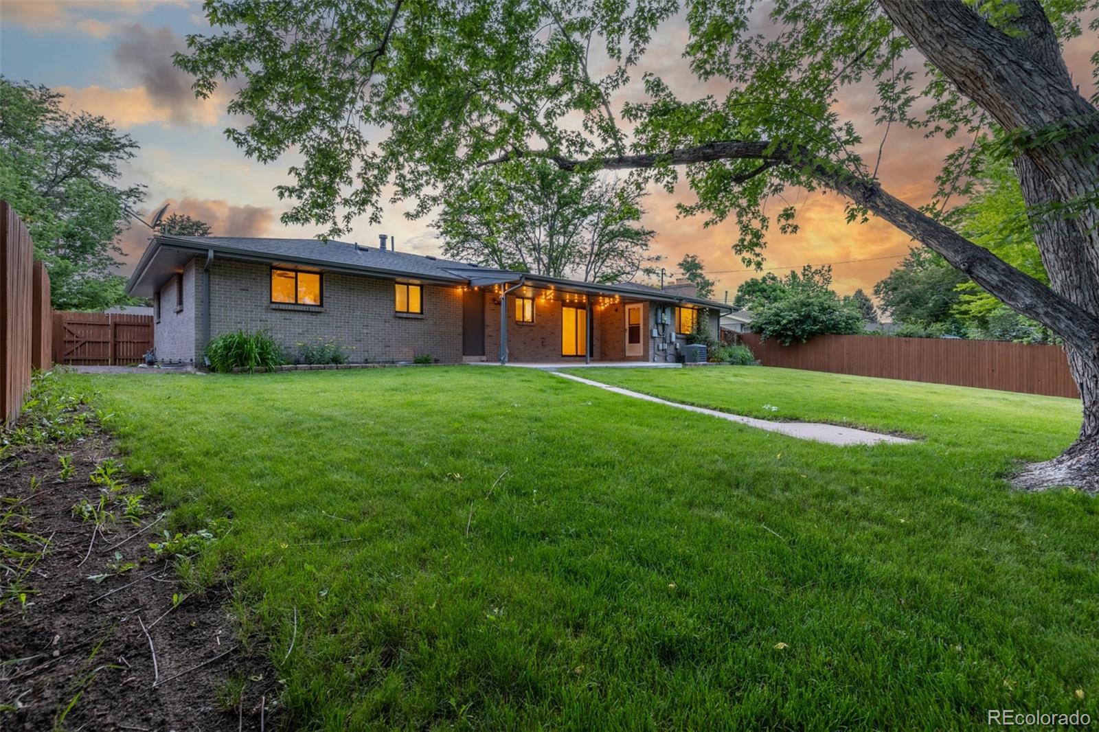 2644 S Krameria Street