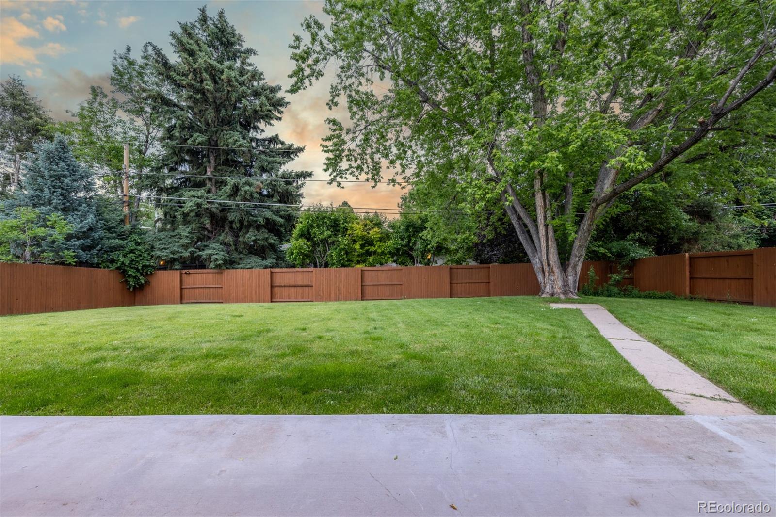 2644 S Krameria Street