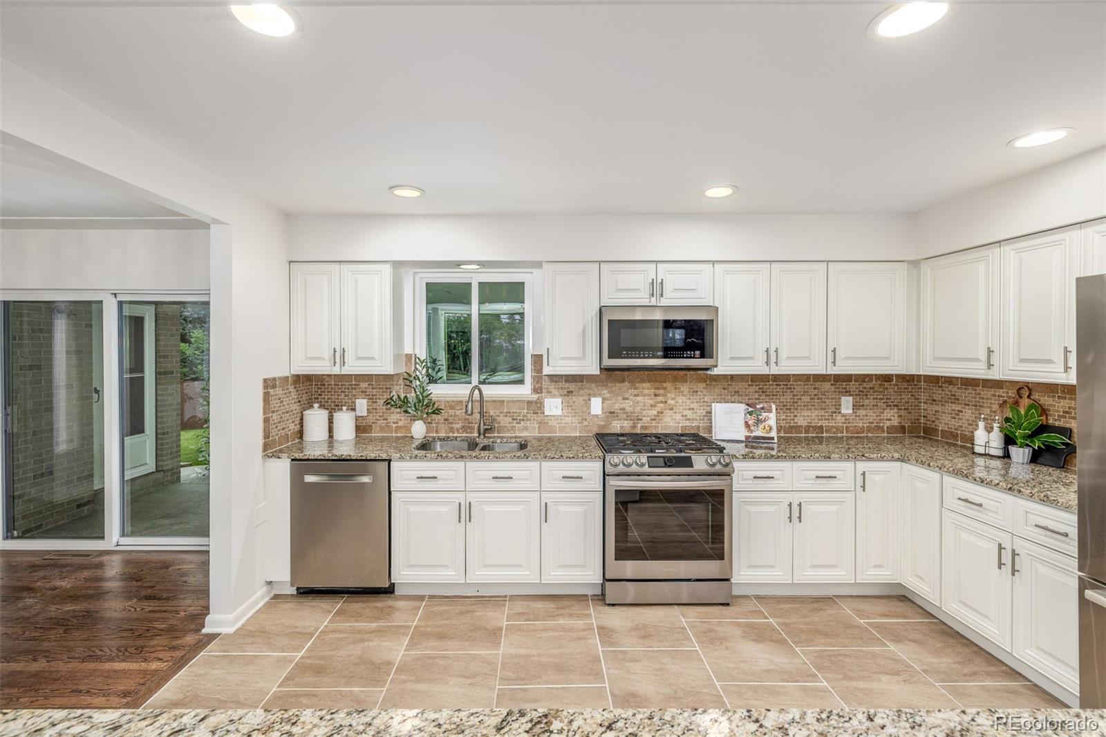 2644 S Krameria Street