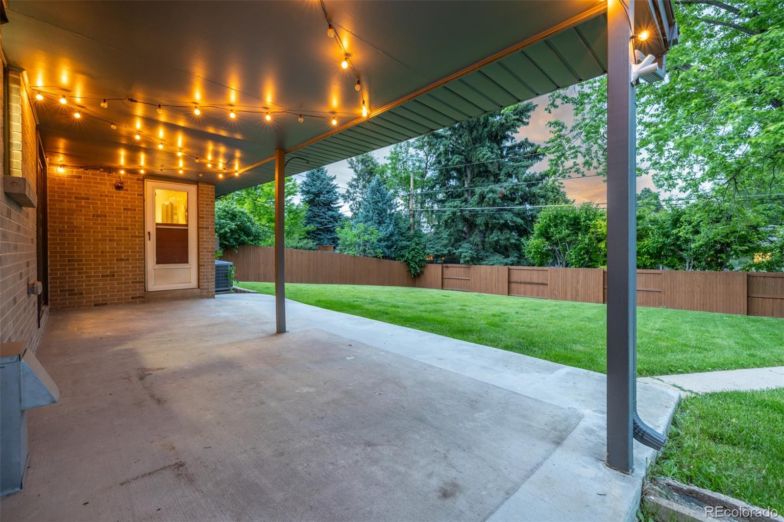 2644 S Krameria Street