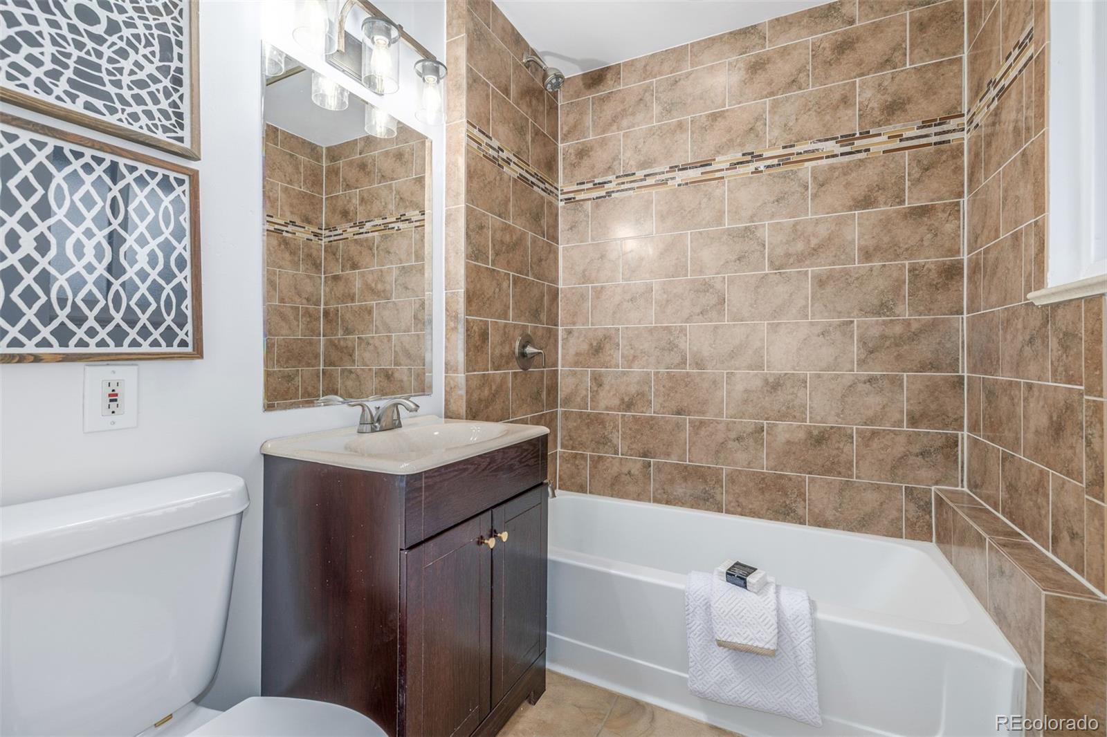 2644 S Krameria Street