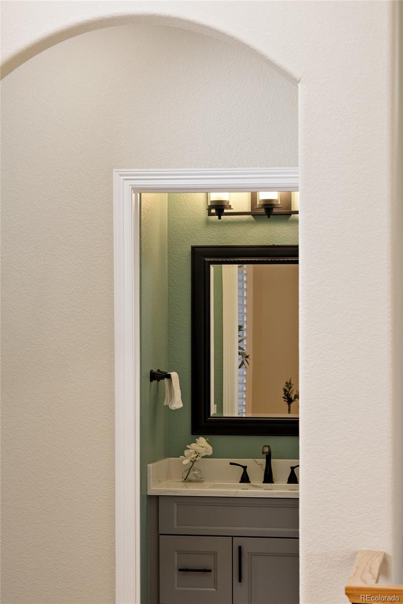 6373 S Blackhawk Way