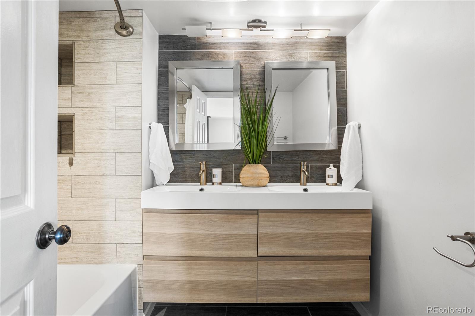 3065 Umatilla Street