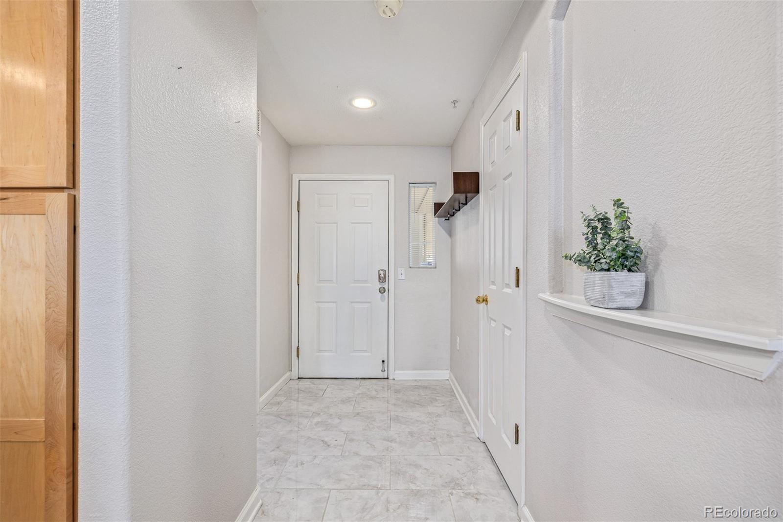 1747 N Pearl Street Unit: 207